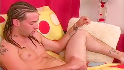 Miguel Joins the Hot Circle Jack—Cocks Pulsing, Passion Rising – GayPornCircle 18+