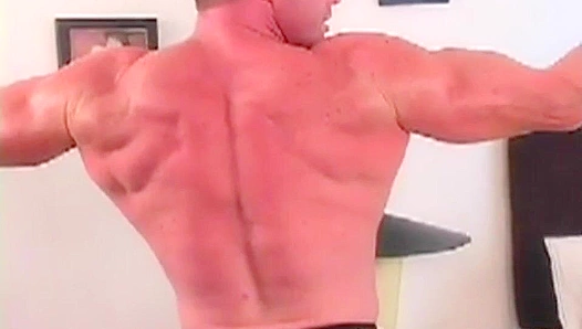 Devon Flexes His Sculpted Physique While JERKING That THICK COCK – MenOver30