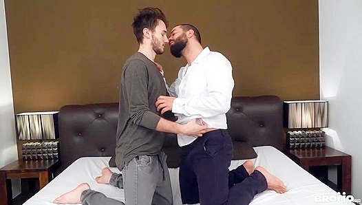 Horny Hairy Guys Go Wild in Steamy Bareback Fun – BromoUS 18+