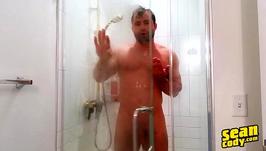 Bearded Beautys Steamy Shower Self-Love Session – SeanCody 18+