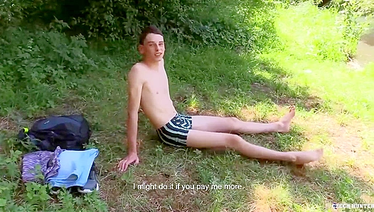 Teen Gets Loaded Outside: Wild Bareback Action – Czech Gay XXX