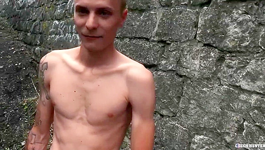 Czech Cutie Gets Bareback Ride Hard in Steamy POV Action – XXX Gay