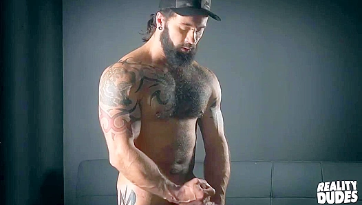 Manuel DeBoxers Rock-Hard Thighs Thick Uncut Muscle Cock – RealityDudes