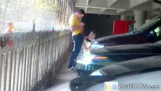 Starving for Dick: Hungry Twink Feasts on Meat in Shadowy Alley – GayXXX