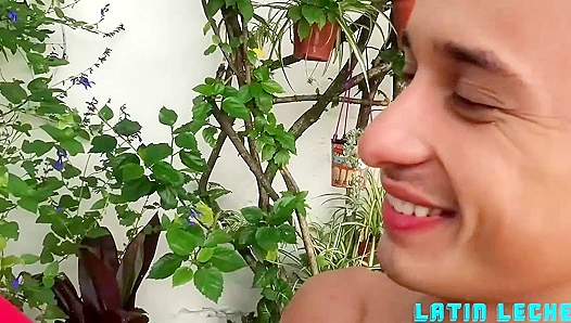 Hot Latino Action: Wild Bareback Hookup Under the Stars – GayLeak 18+
