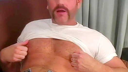 Muscle StepDad Flexes Hard—Teasing Touch Turns Steamy Matthew Ford – HotDadsOver30
