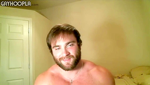 James Big Beard Muscular Booty On Full Display – Raw Gay Bear Action