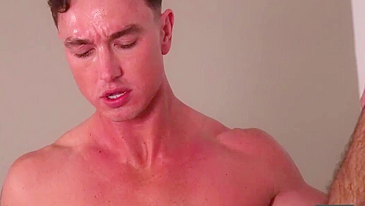 Cade Maddox Teddy Torres Burn Up the Sheets with Fiery – GayPornMagic 18+