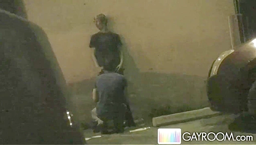 Dylan Hauser Takes Onlookers by Storm with Hot Public Blowjob Messy Cum Finish – GayXXX